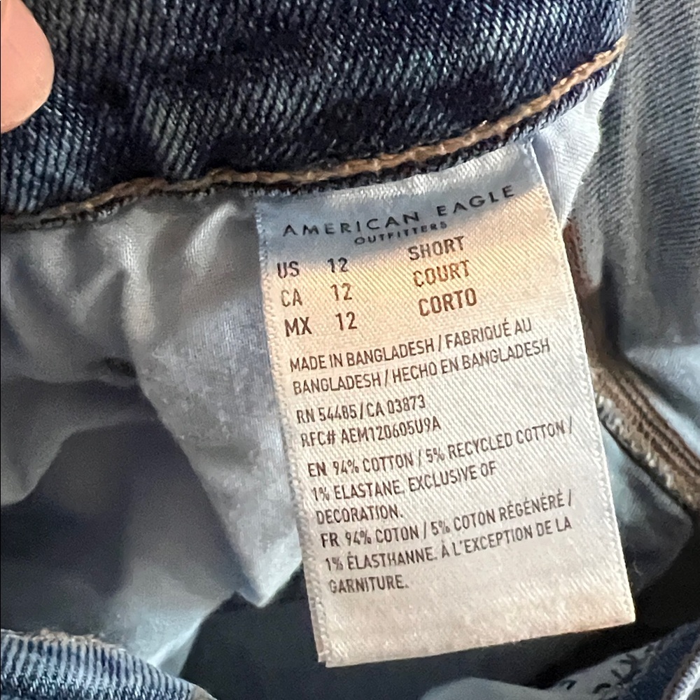 American Eagle high mid rise straight jeans - Picture 2 of 3